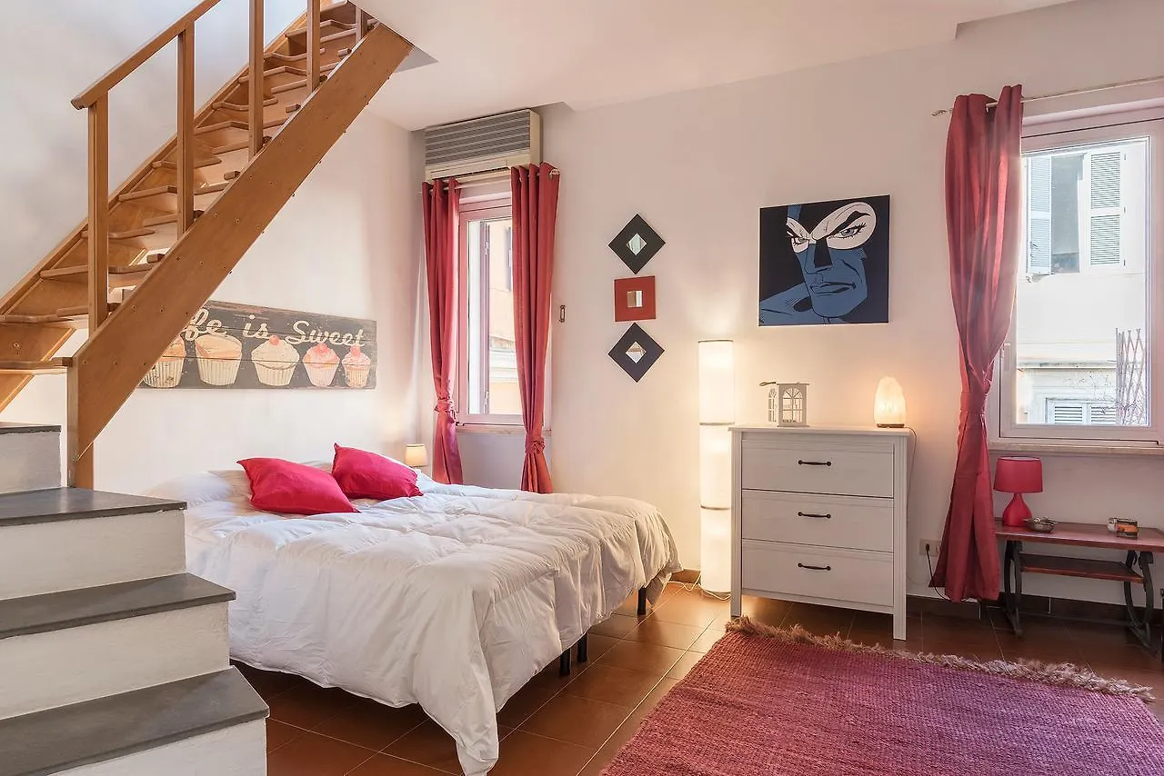 Ferienwohnung Penthouse With Terrace In The Heart Of Rom Apartment